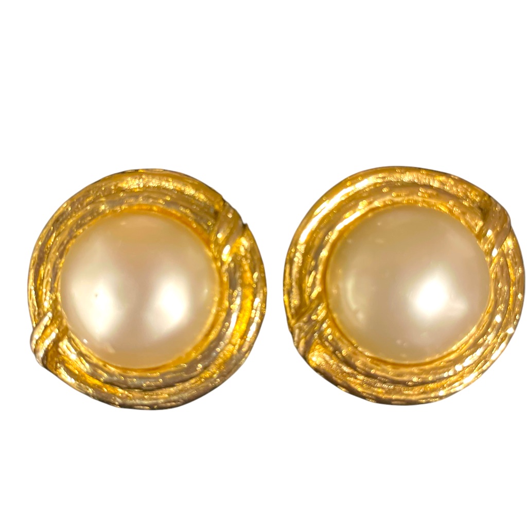 Clair Deve Paris Chanel Designer Vintage Pearl Cabochon Clip On Earrings